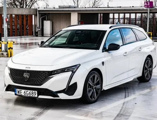 Jak łatwo włączyć bluetooth w Peugeot 308 i cieszyć się muzyką w drodze